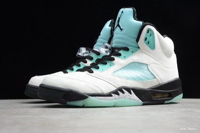Kicked Out Shoe Store CN2932-100 Air Green Island Jordan 5 0821